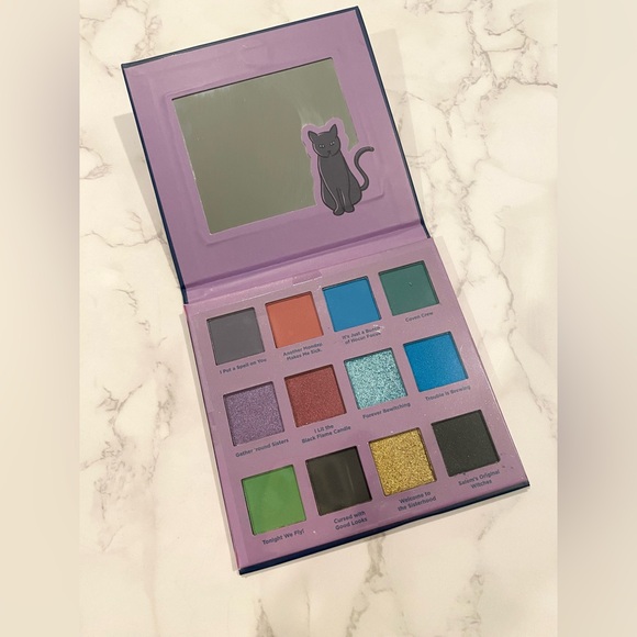 Disney Hocus Pocus Eyeshadow Palette - Picture 2 of 3